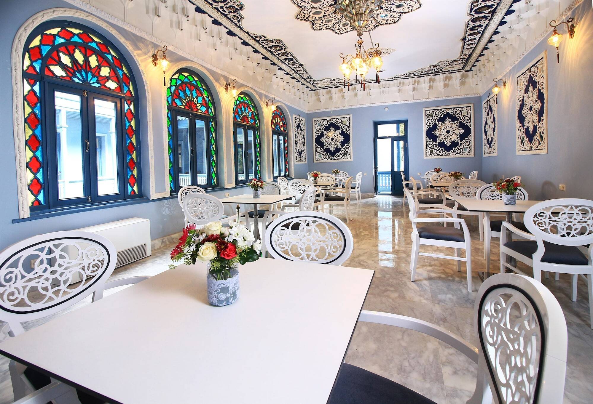 Golden Tulip Borjomi Hotel Exterior photo