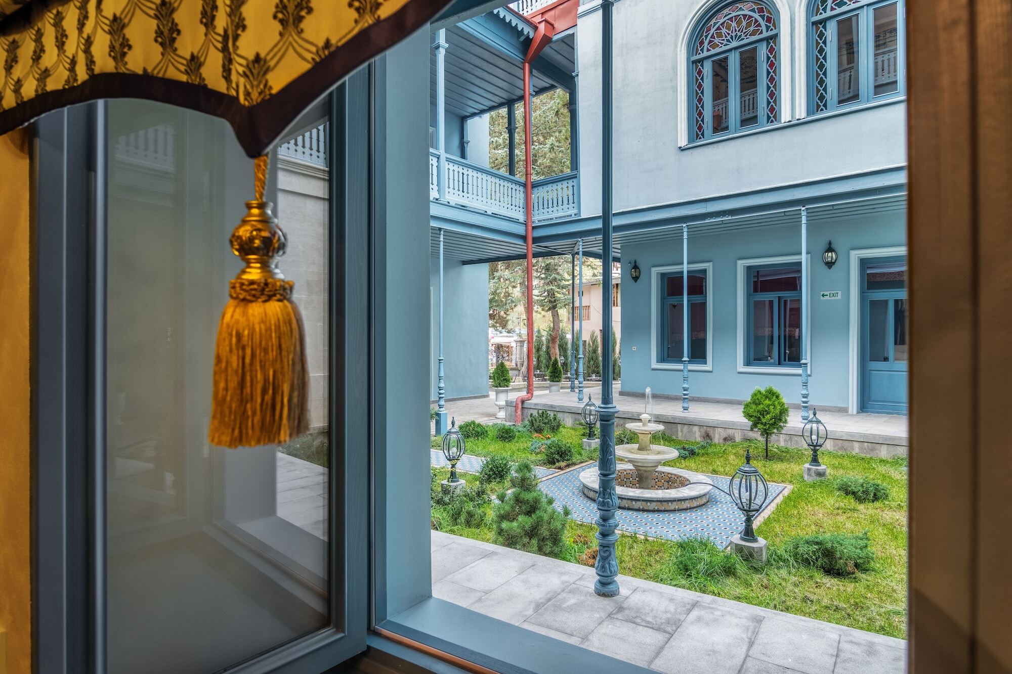 Golden Tulip Borjomi Hotel Exterior photo